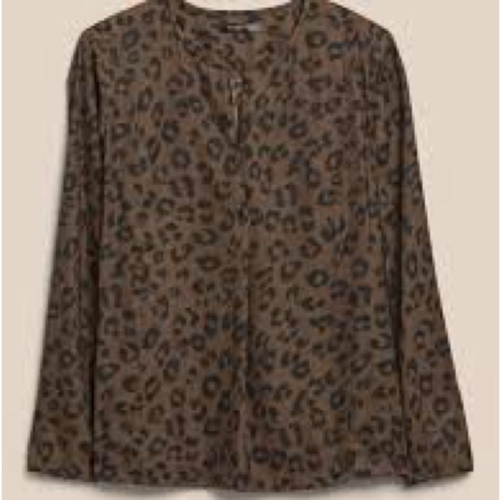 Banana Republic Petite Essential Long Sleeve Animal Print Popover Blouse-size LP